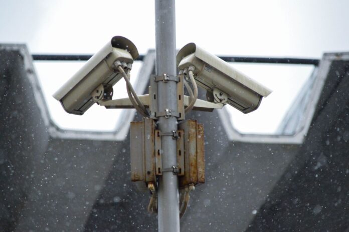 Montaż monitoringu w Legionowie – jakie miejsca wokół domu i firmy warto zabezpieczyć?